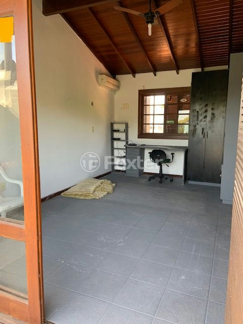 Casa de Condomínio à venda com 4 quartos, 240m² - Foto 27