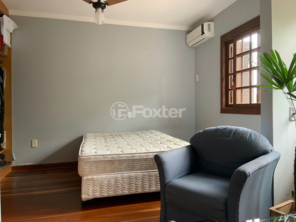 Casa de Condomínio à venda com 4 quartos, 240m² - Foto 21