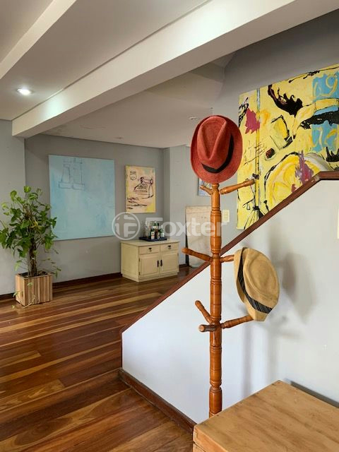Casa de Condomínio à venda com 4 quartos, 240m² - Foto 8