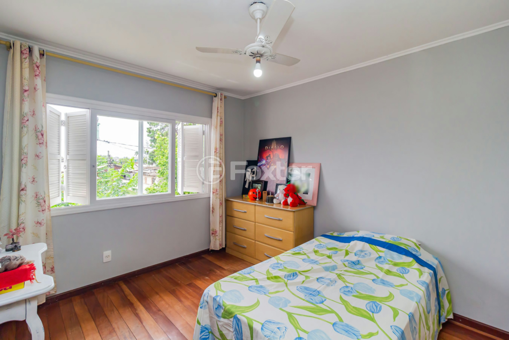 Casa à venda com 4 quartos, 263m² - Foto 30