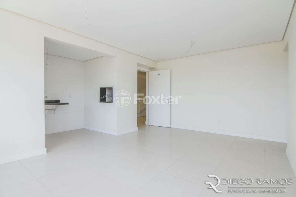 Apartamento à venda com 2 quartos, 67m² - Foto 2
