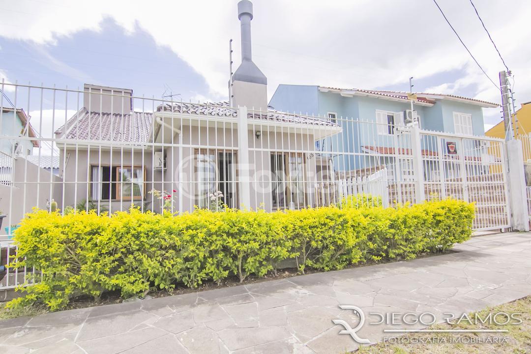 Casa à venda com 3 quartos, 115m² - Foto 1