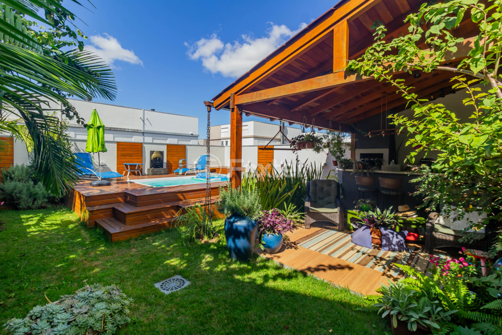 Casa de Condomínio à venda com 3 quartos, 99m² - Foto 1