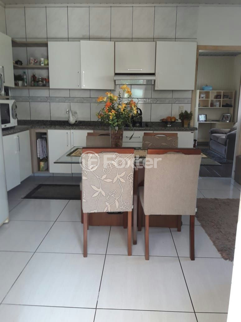 Casa à venda com 3 quartos, 109m² - Foto 4
