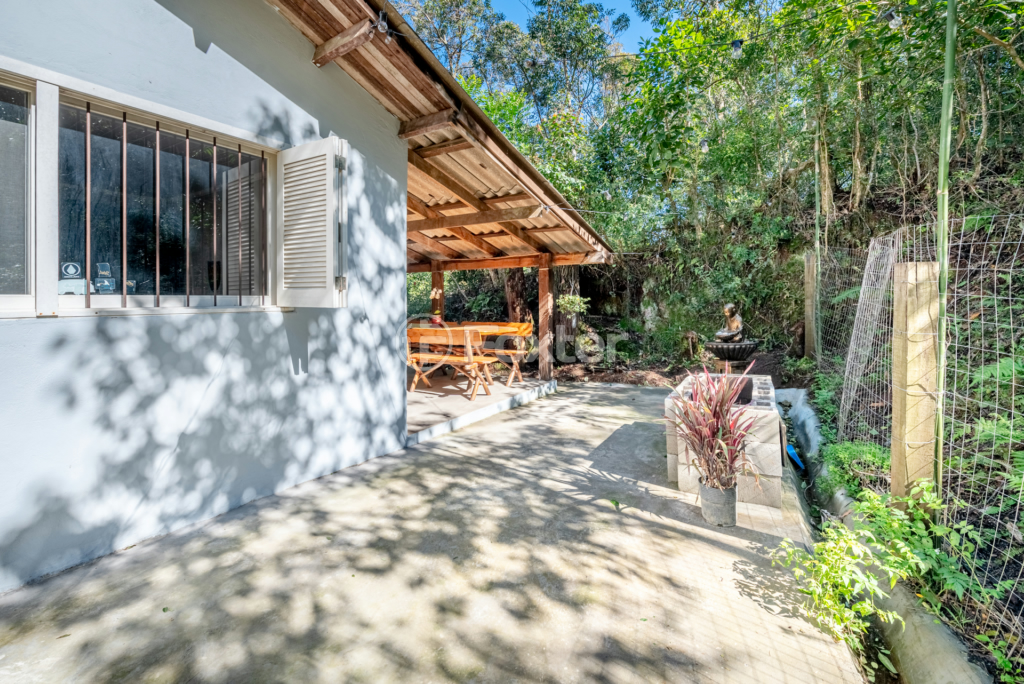 Casa à venda com 3 quartos, 280m² - Foto 35