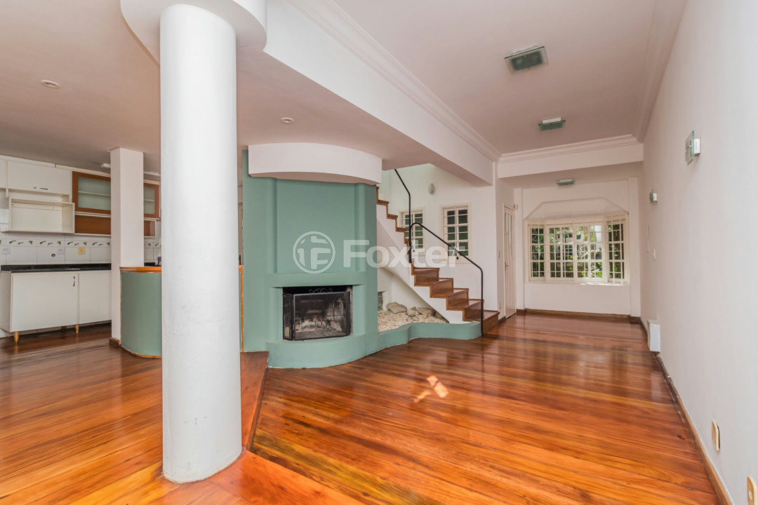 Casa à venda com 4 quartos, 190m² - Foto 4