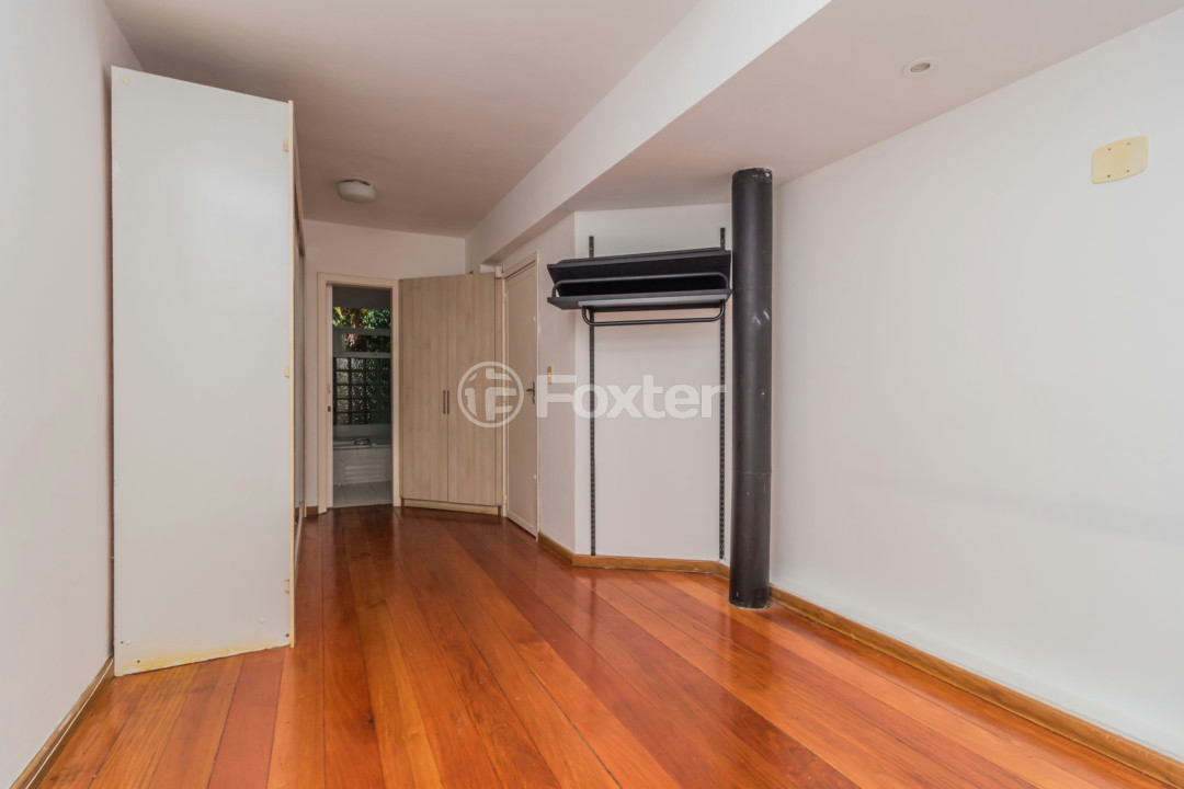 Casa à venda com 4 quartos, 190m² - Foto 11