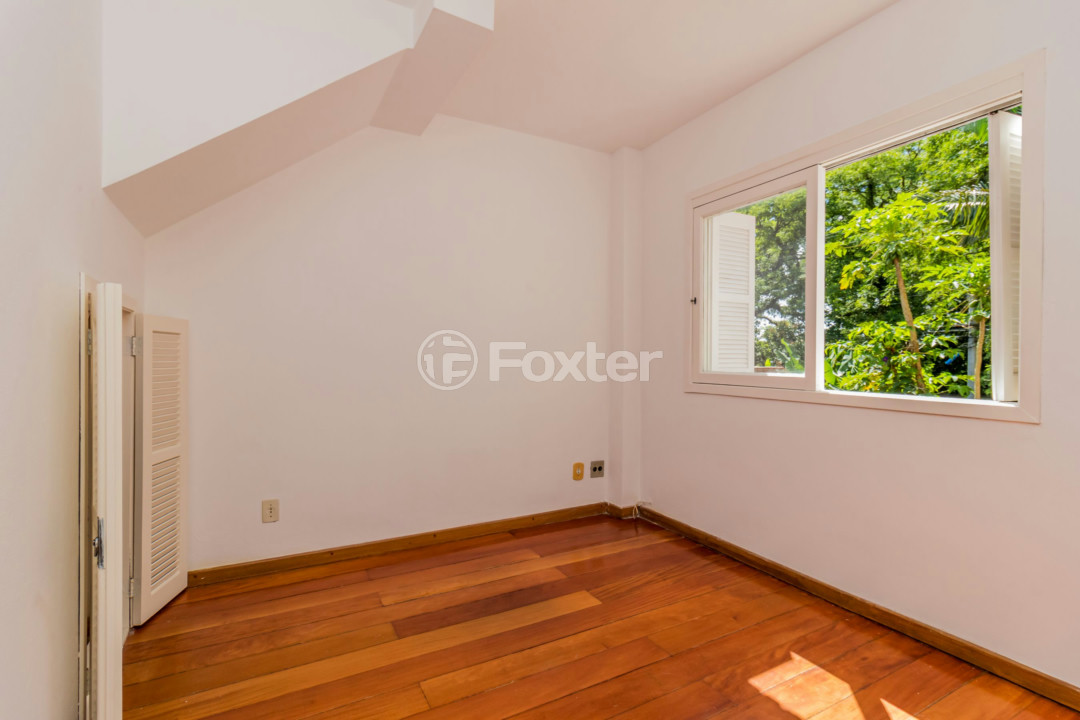 Casa à venda com 4 quartos, 190m² - Foto 15