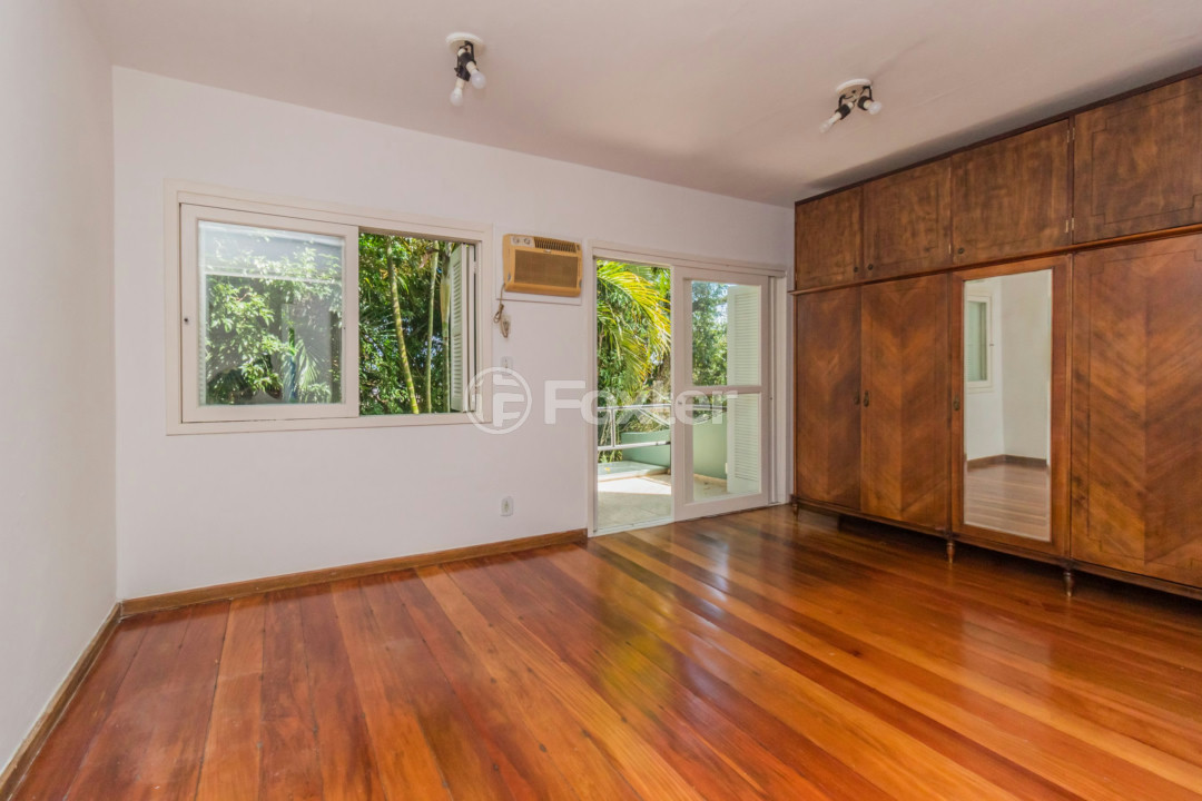 Casa à venda com 4 quartos, 190m² - Foto 19