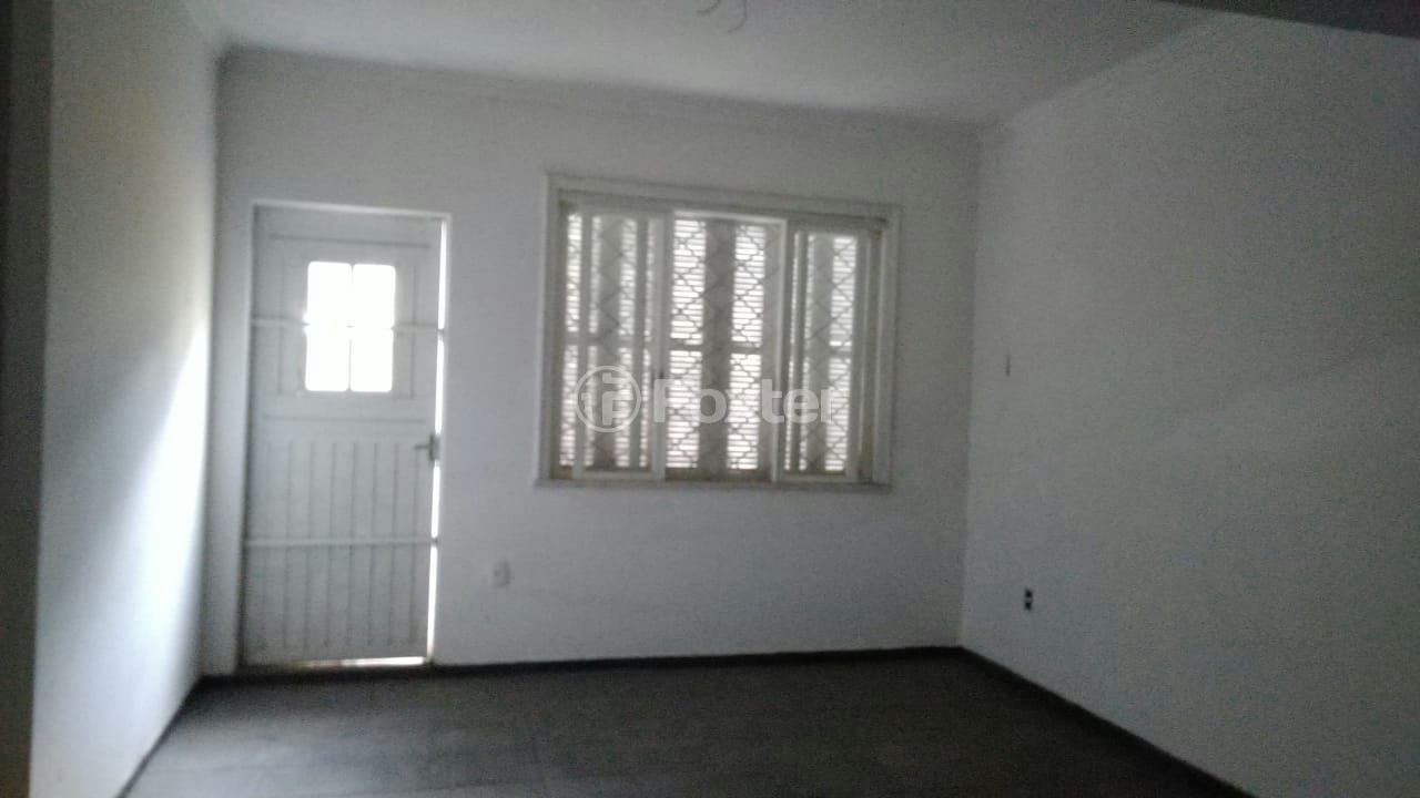 Casa à venda com 4 quartos, 200m² - Foto 4