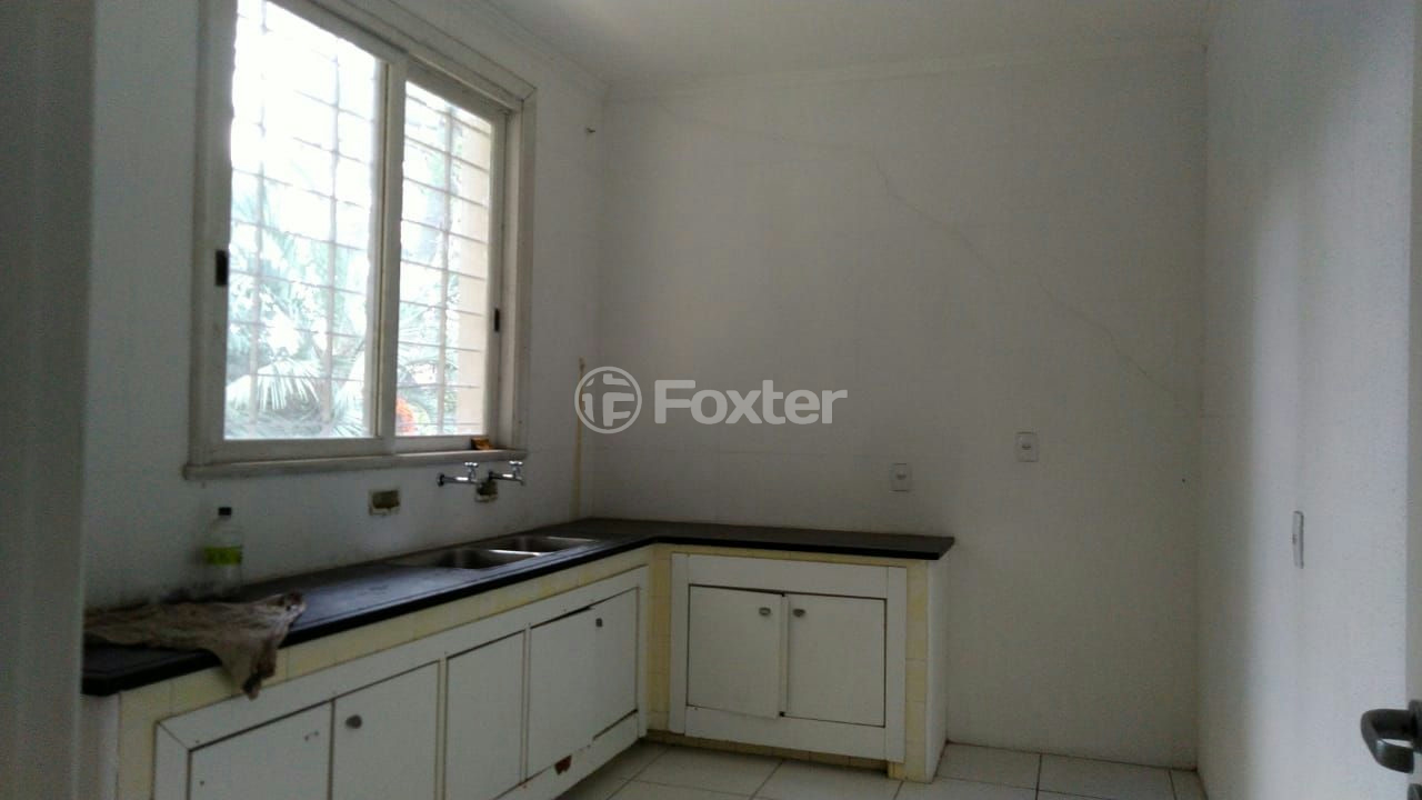 Casa à venda com 4 quartos, 200m² - Foto 8