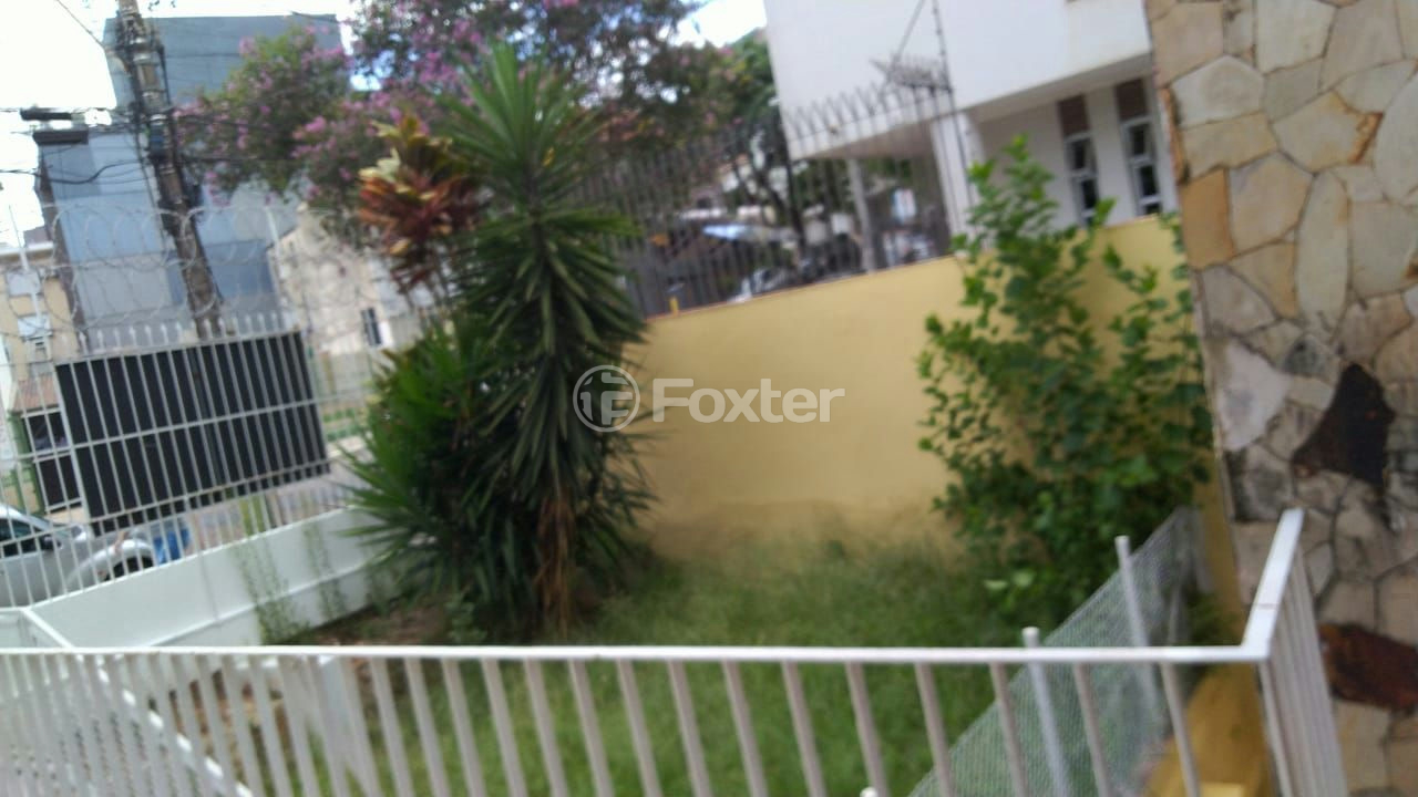 Casa à venda com 4 quartos, 200m² - Foto 2