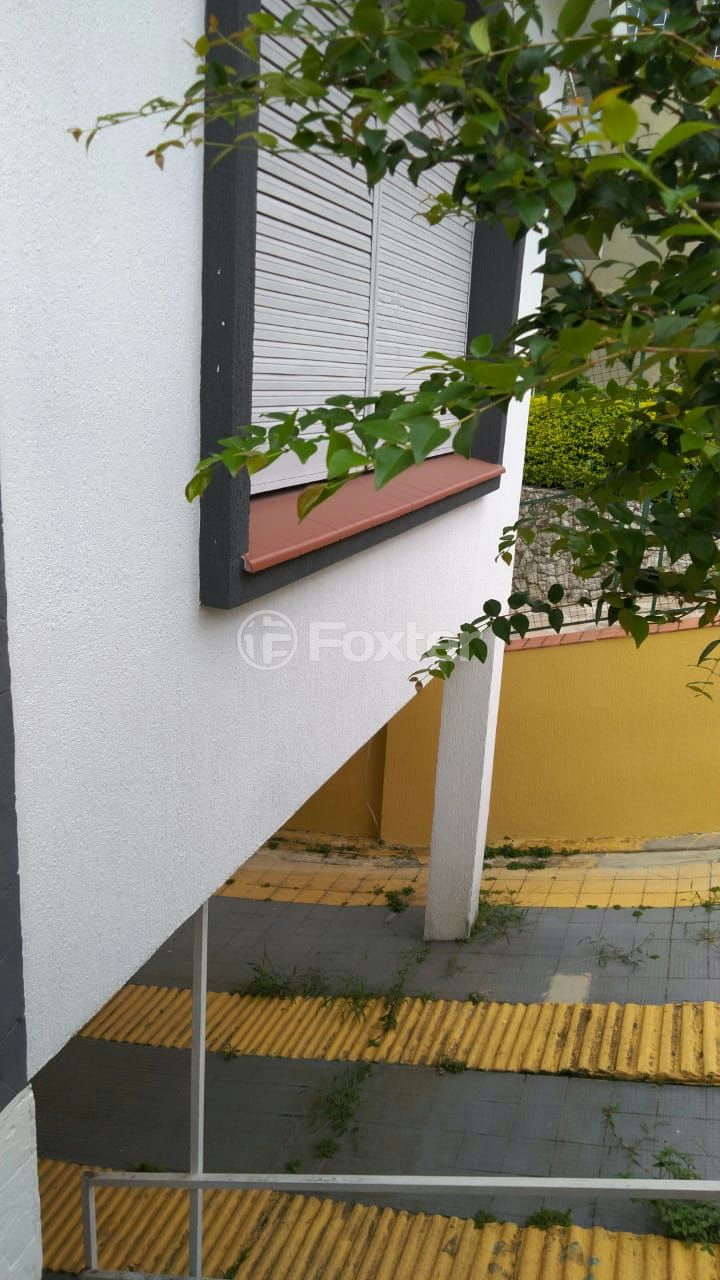Casa à venda com 4 quartos, 200m² - Foto 17