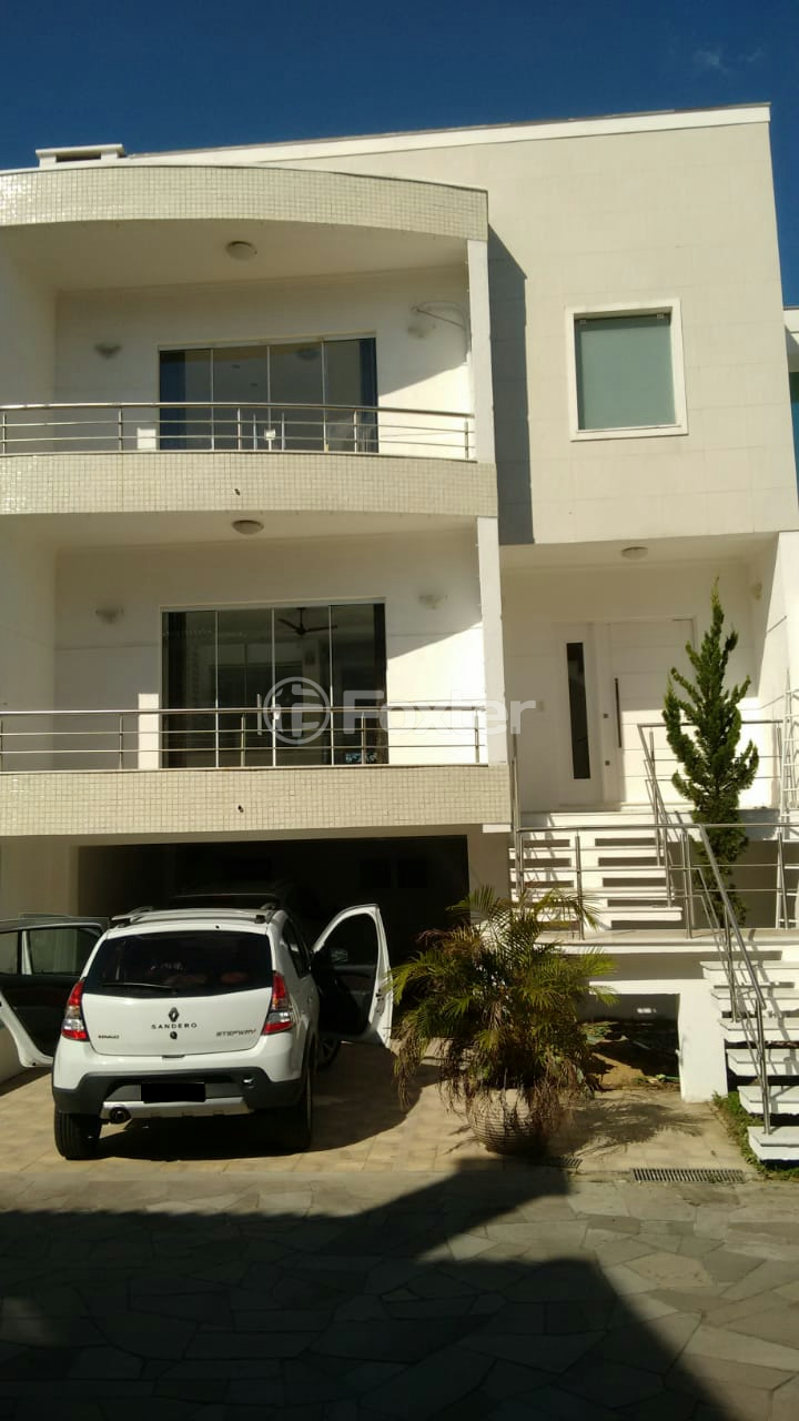 Casa de Condomínio à venda com 3 quartos, 288m² - Foto 1