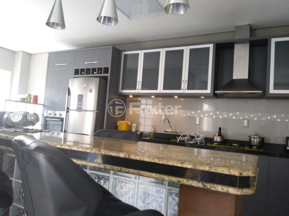 Casa de Condomínio à venda com 3 quartos, 288m² - Foto 4