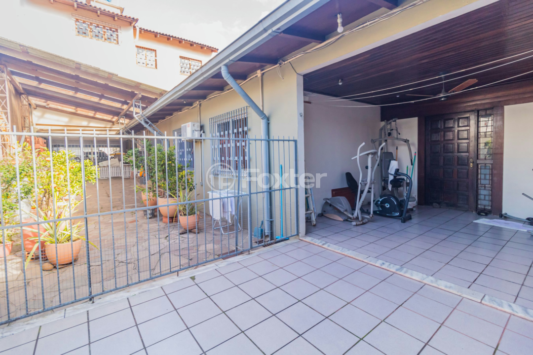 Casa à venda com 8 quartos, 442m² - Foto 6