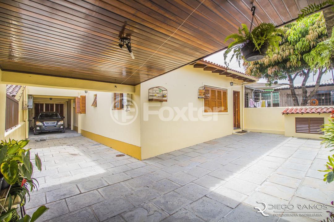 Casa à venda com 4 quartos, 318m² - Foto 3