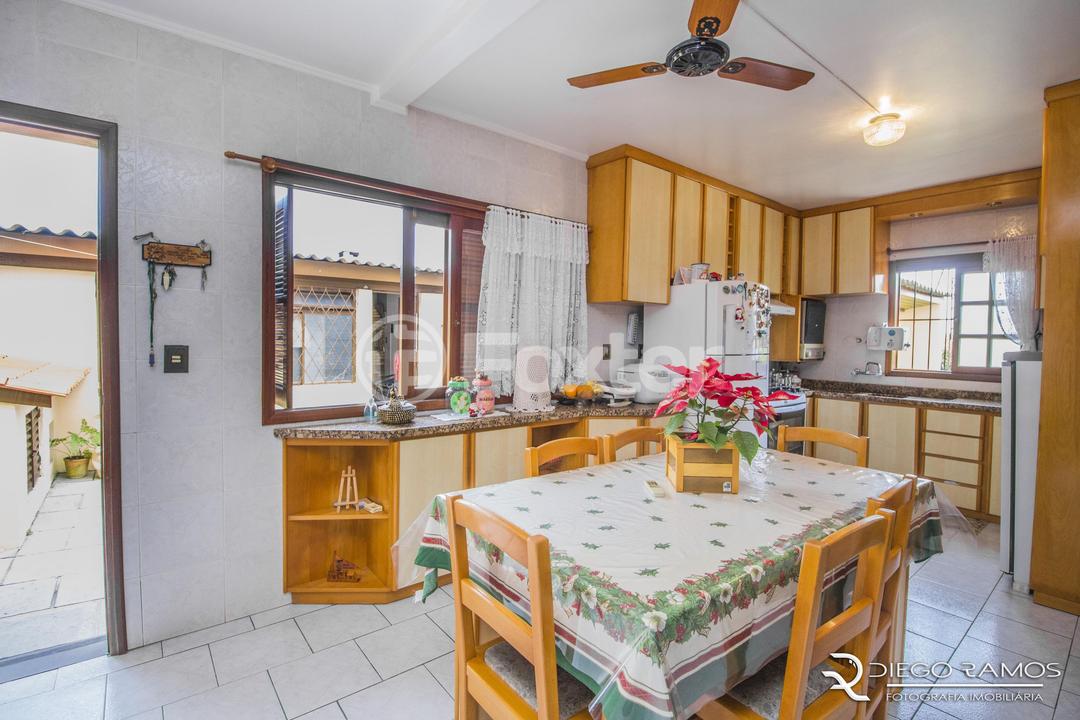 Casa à venda com 4 quartos, 318m² - Foto 29