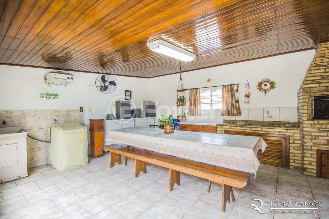 Casa à venda com 4 quartos, 318m² - Foto 34