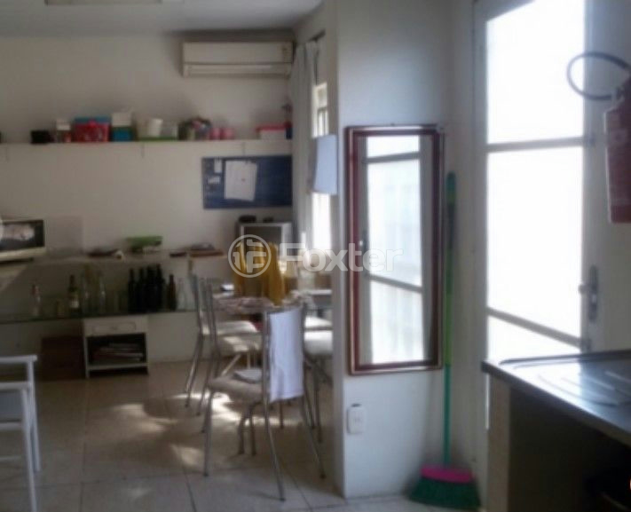 Casa à venda com 4 quartos, 142m² - Foto 11