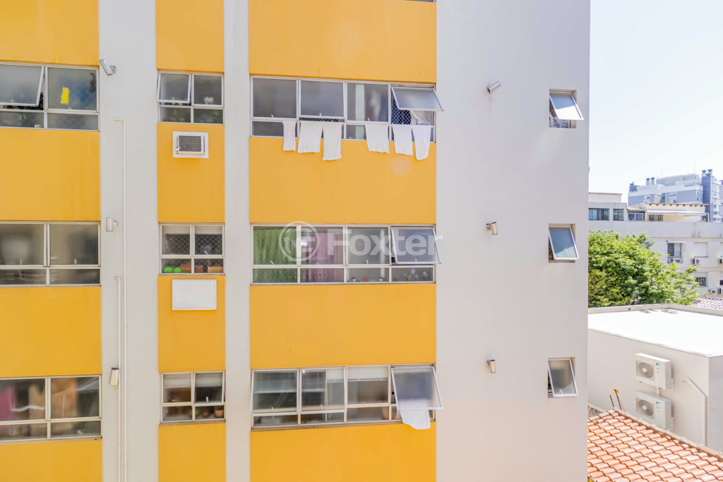 Apartamento à venda com 2 quartos, 64m² - Foto 4