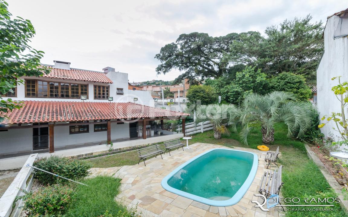 Casa à venda com 3 quartos, 368m² - Foto 2