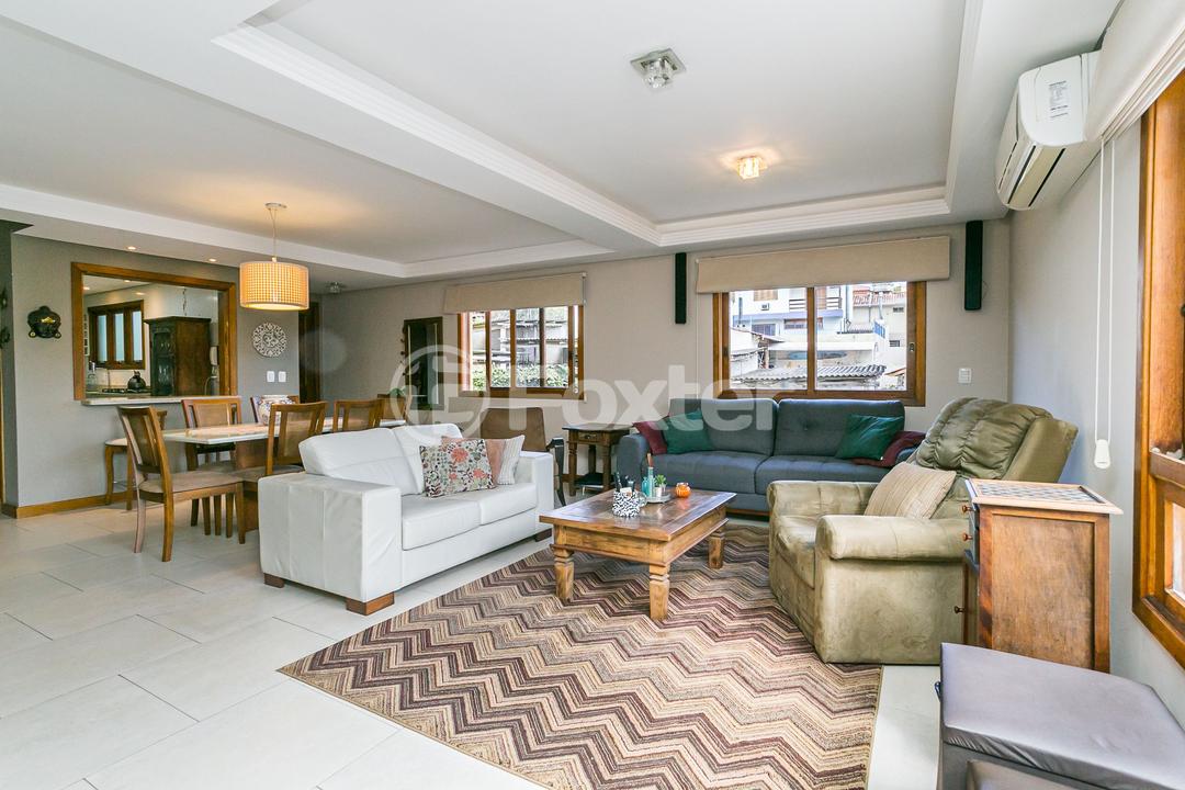 Casa de Condomínio à venda com 3 quartos, 230m² - Foto 3