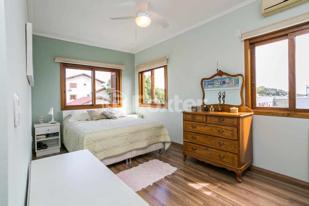 Casa de Condomínio à venda com 3 quartos, 230m² - Foto 9