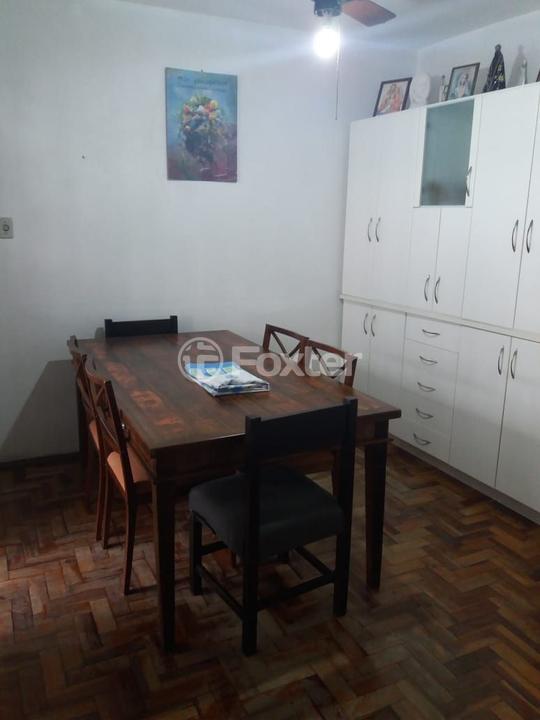 Casa à venda com 4 quartos, 220m² - Foto 3