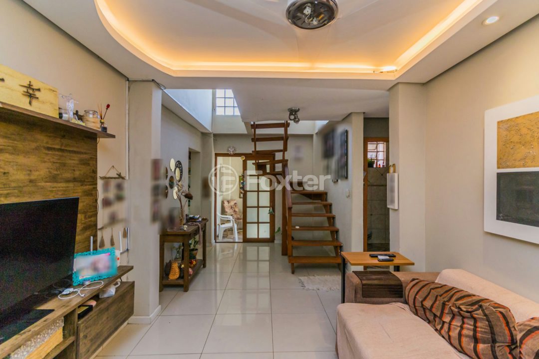 Casa à venda com 4 quartos, 296m² - Foto 1