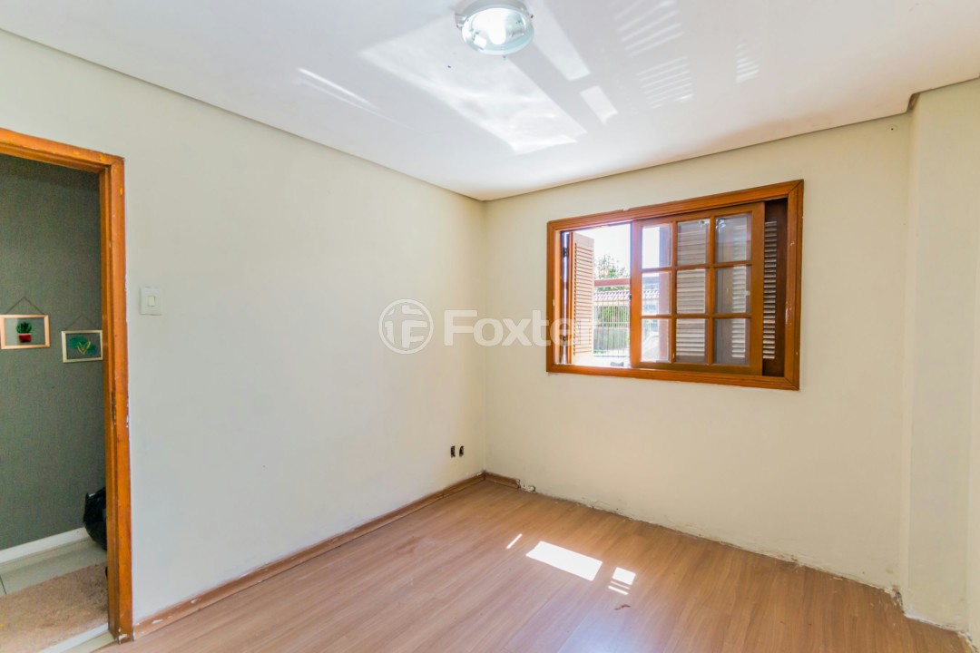 Casa à venda com 4 quartos, 296m² - Foto 11