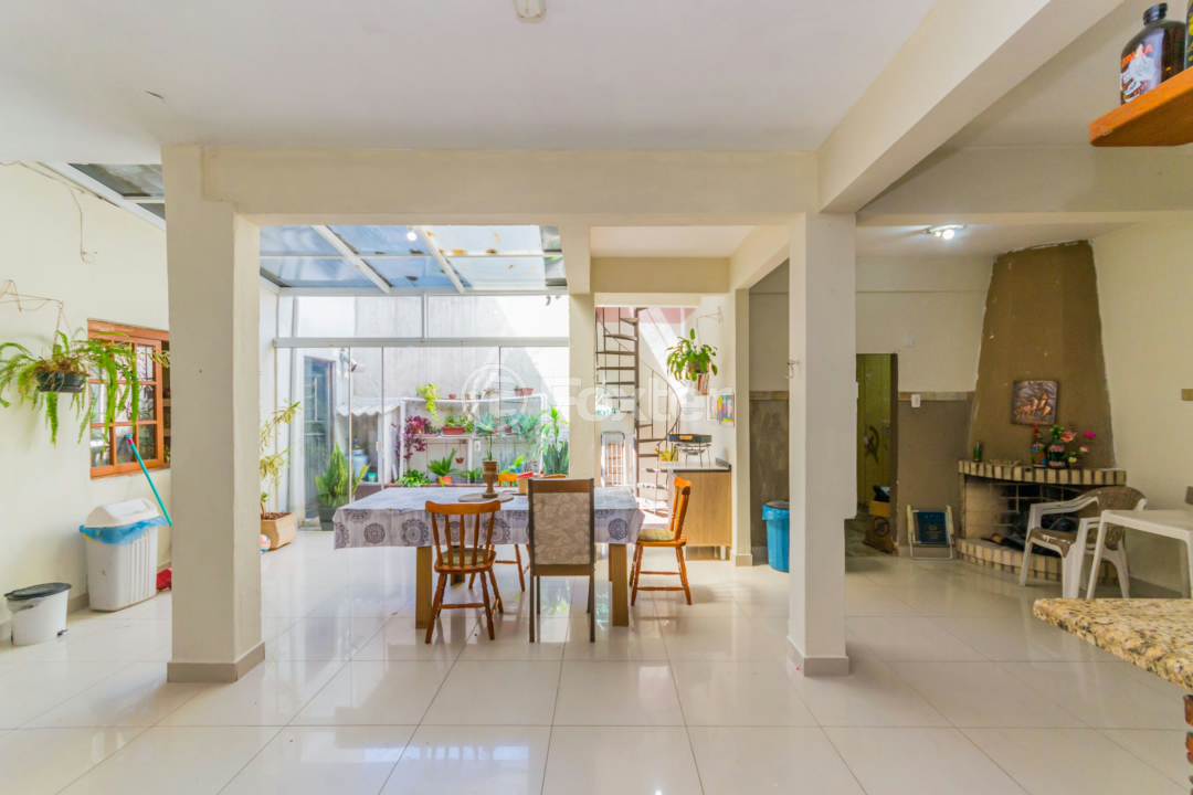 Casa à venda com 4 quartos, 296m² - Foto 49