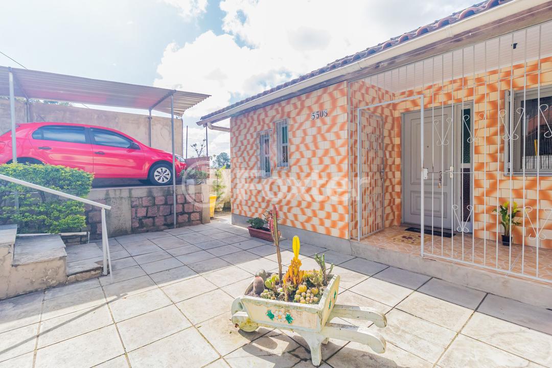 Casa à venda com 3 quartos, 270m² - Foto 2
