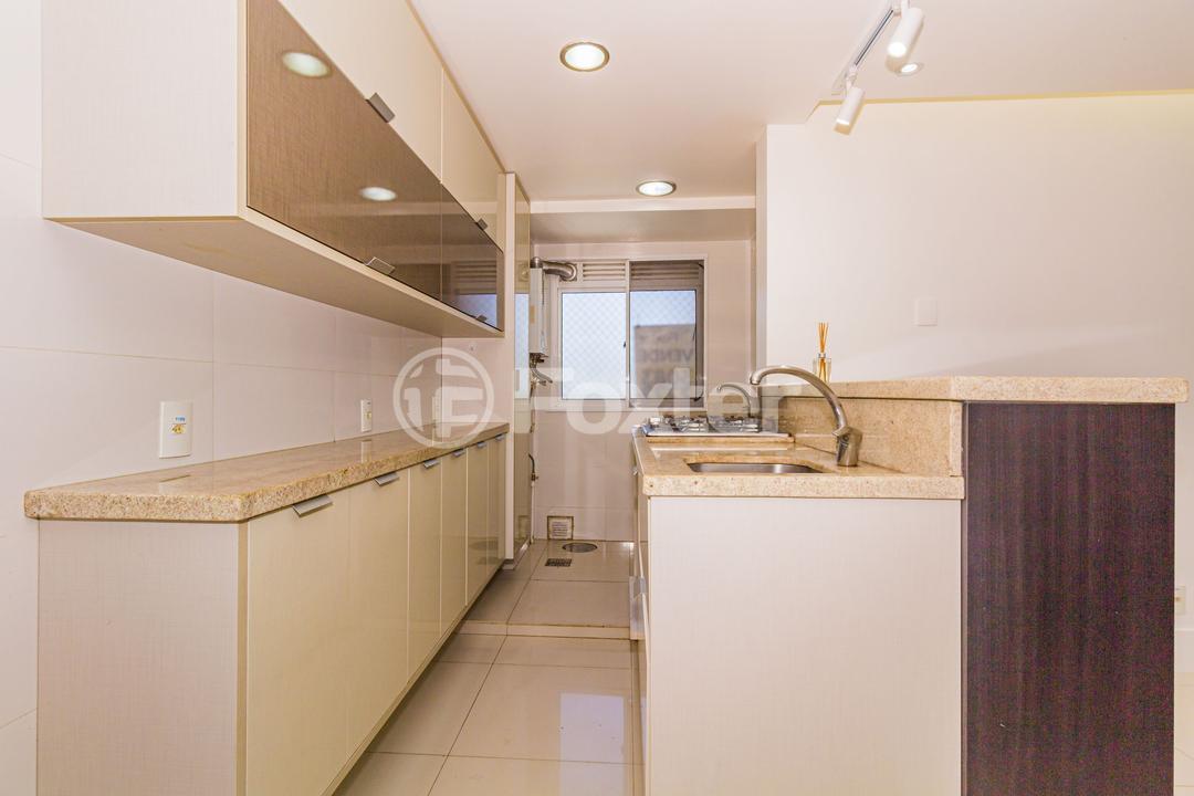 Apartamento à venda com 3 quartos, 68m² - Foto 25