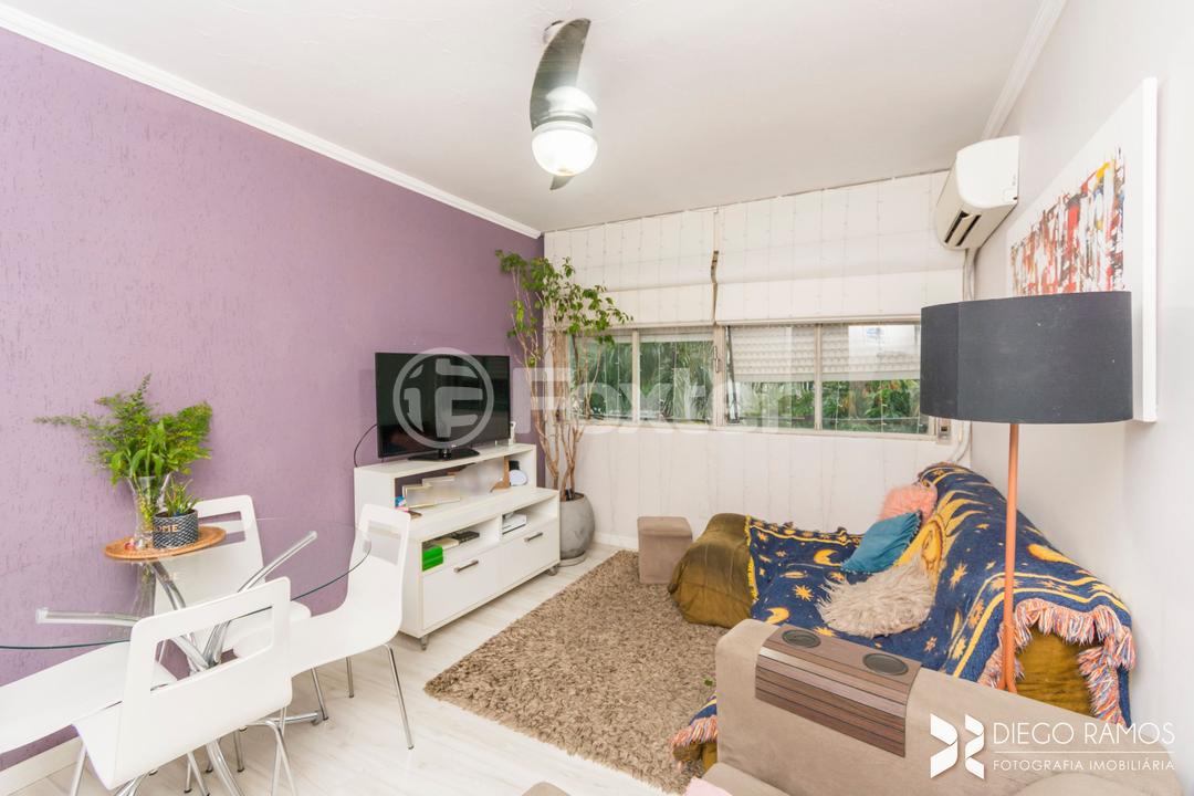 Apartamento à venda com 2 quartos, 74m² - Foto 1