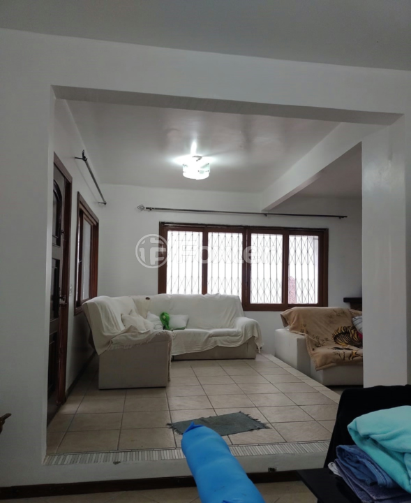 Casa à venda com 3 quartos, 296m² - Foto 4