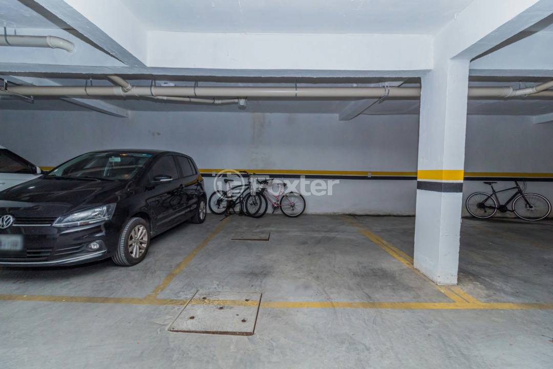Apartamento à venda com 2 quartos, 70m² - Foto 19