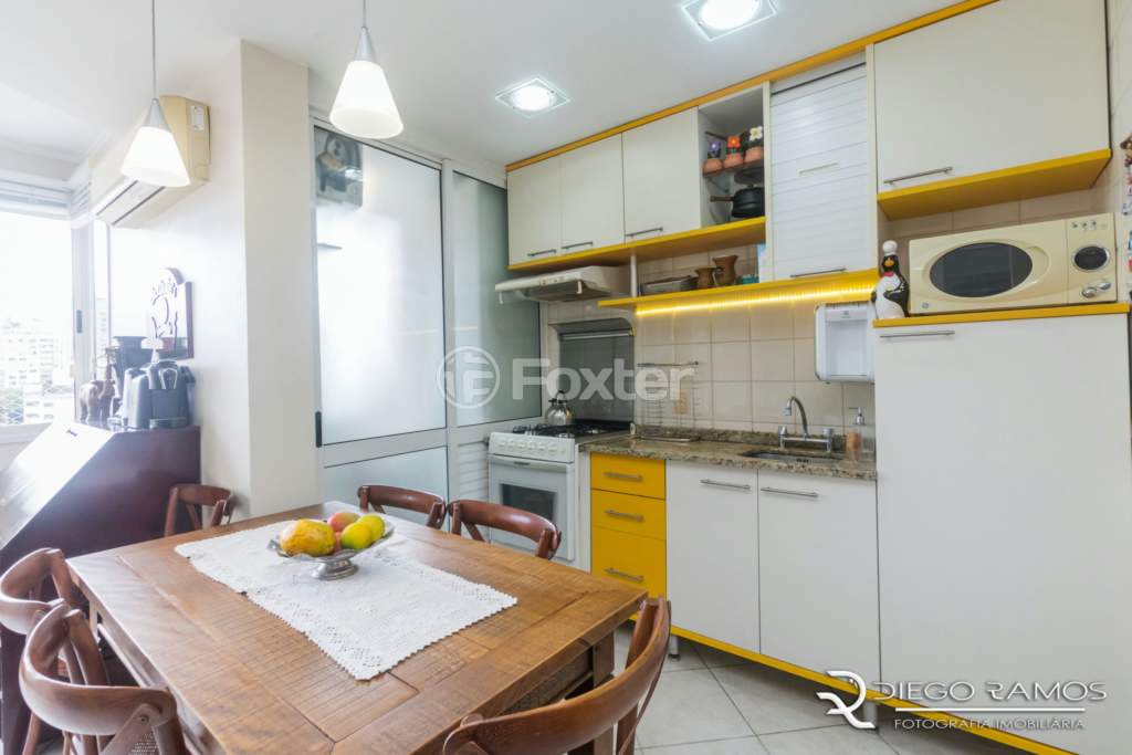 Apartamento à venda com 2 quartos, 68m² - Foto 3
