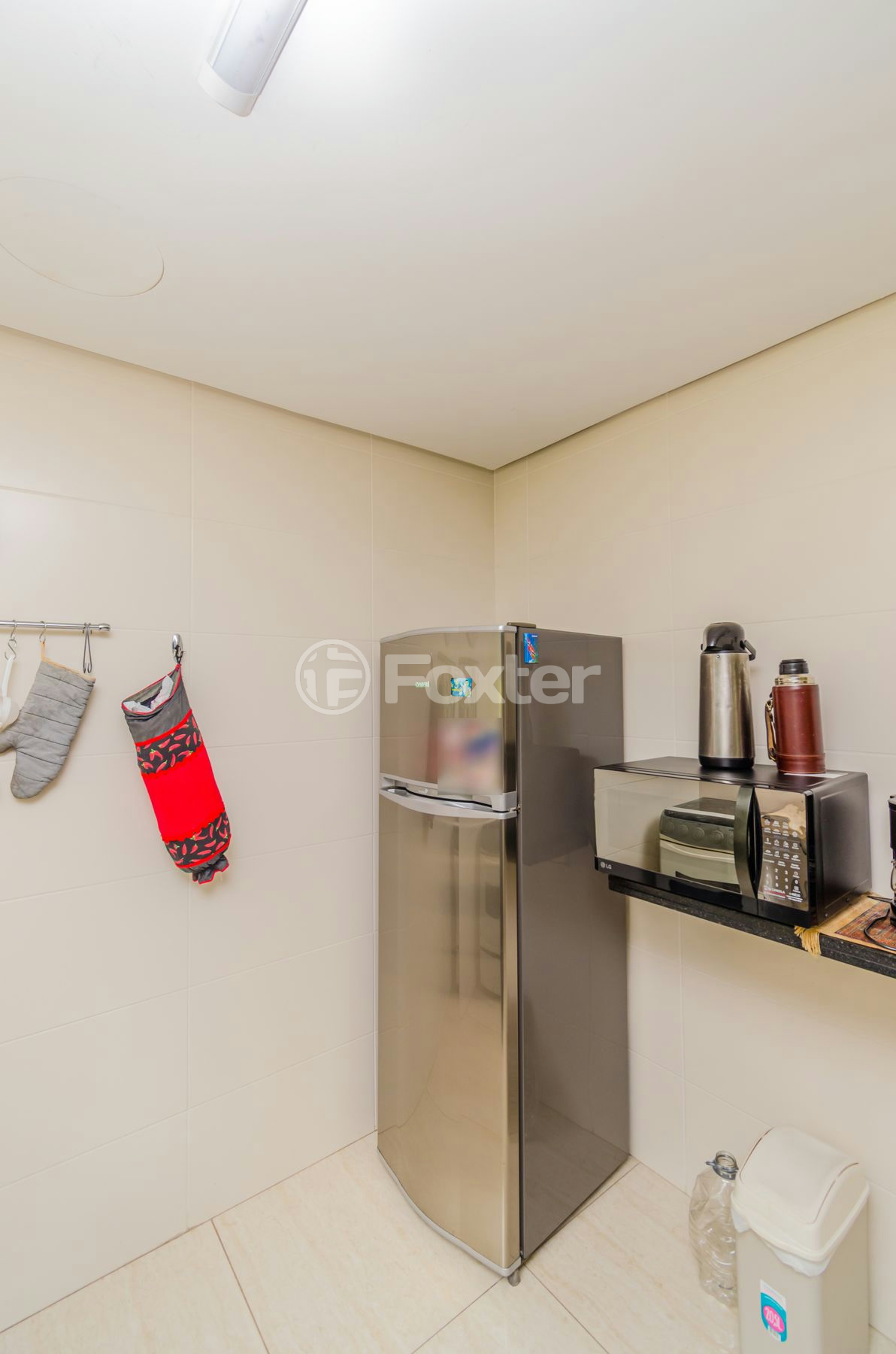 Casa de Condomínio à venda com 3 quartos, 250m² - Foto 23