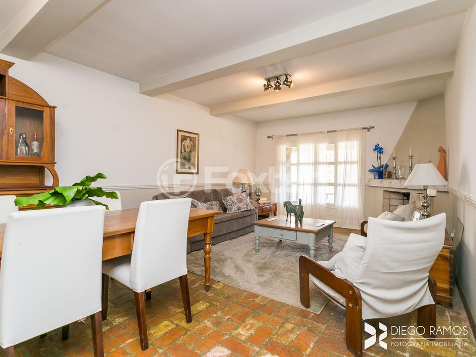 Casa à venda com 4 quartos, 239m² - Foto 1