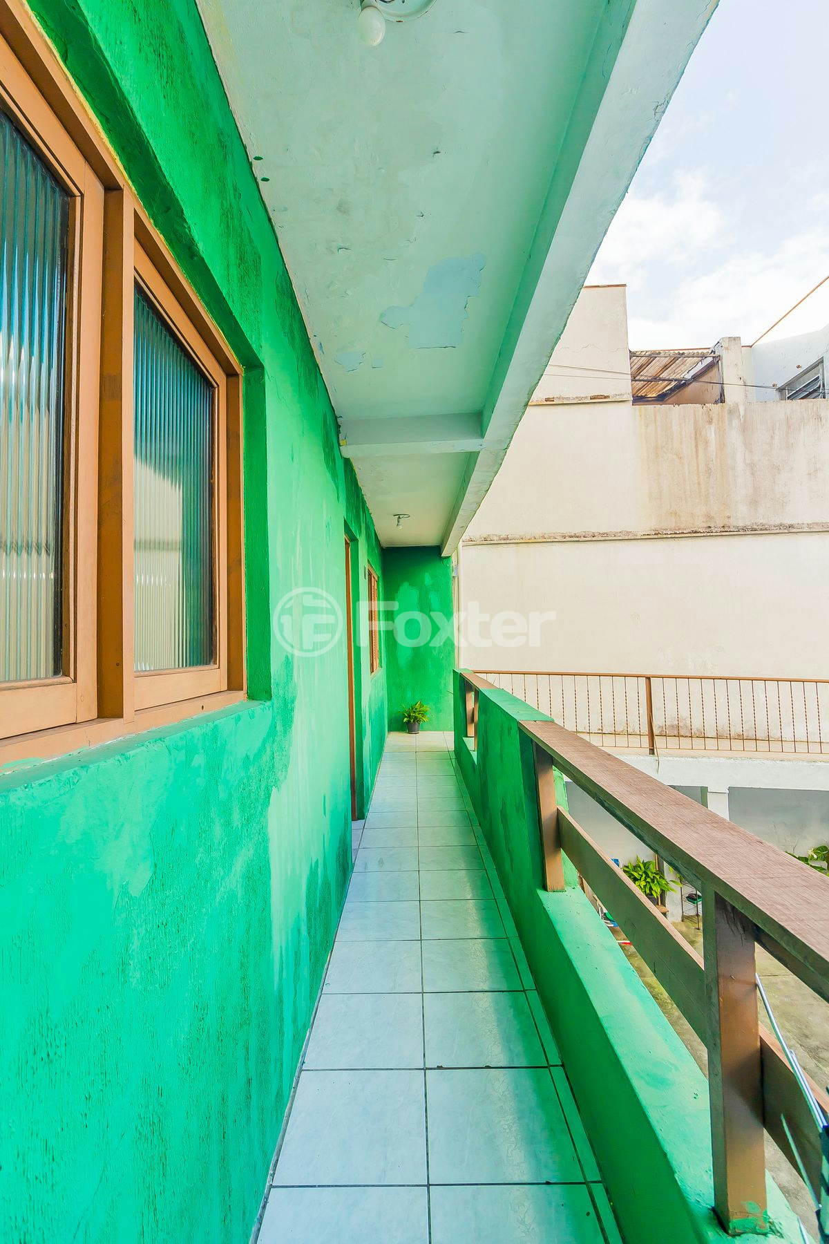 Casa à venda com 5 quartos, 242m² - Foto 9