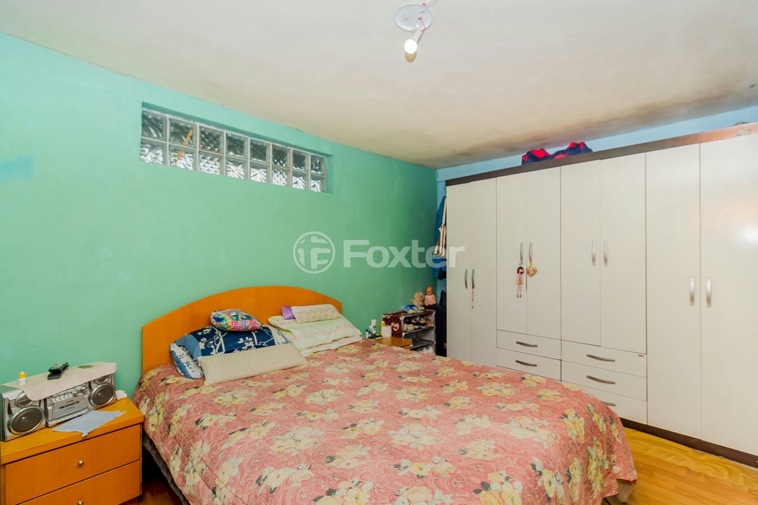 Casa à venda com 5 quartos, 242m² - Foto 14