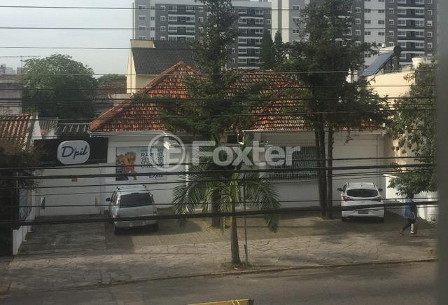 Casa à venda com 3 quartos, 160m² - Foto 1