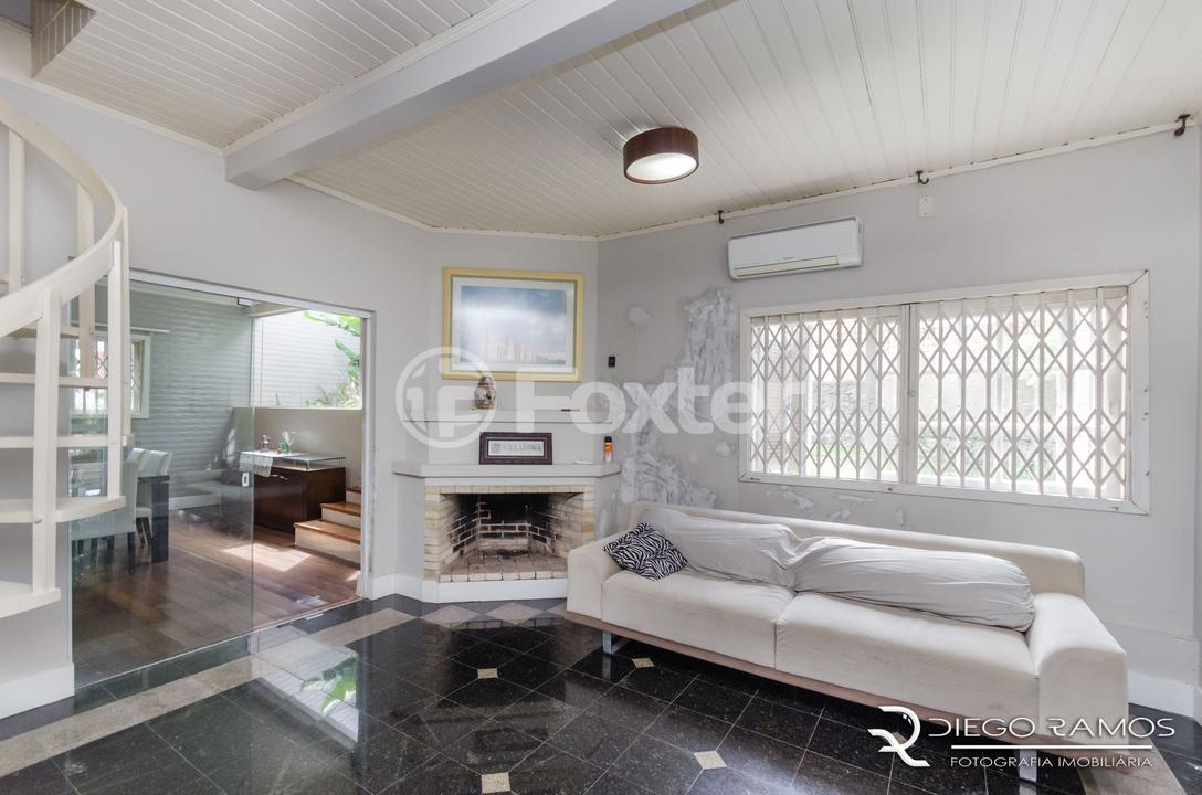 Casa à venda com 5 quartos, 250m² - Foto 3