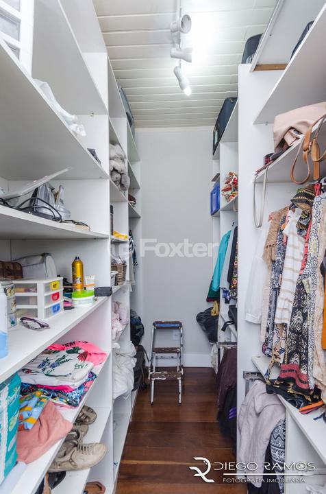 Casa à venda com 5 quartos, 250m² - Foto 9