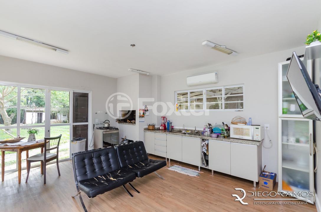 Casa à venda com 5 quartos, 250m² - Foto 18