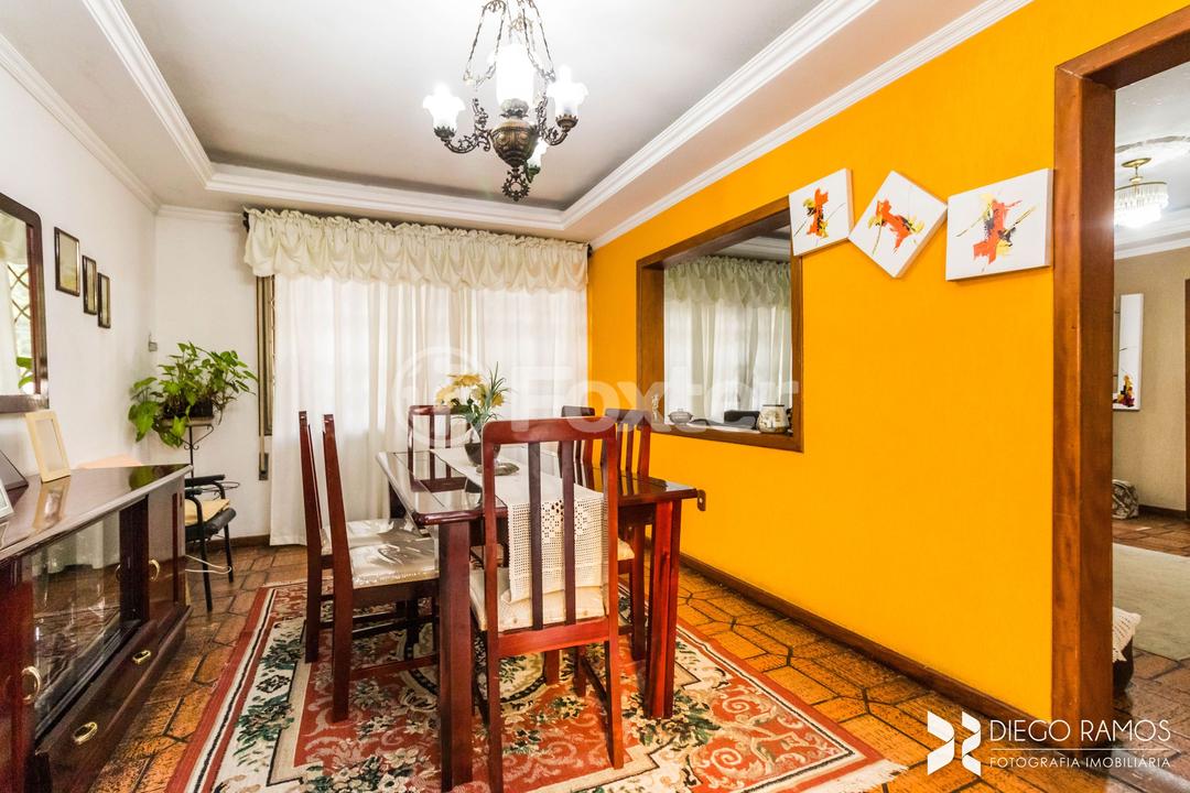 Casa à venda com 6 quartos, 220m² - Foto 7