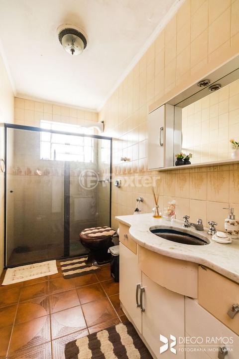 Casa à venda com 6 quartos, 220m² - Foto 11