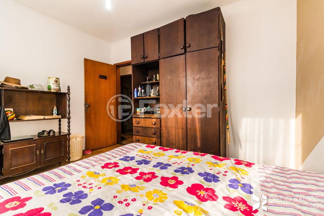 Casa à venda com 6 quartos, 220m² - Foto 14