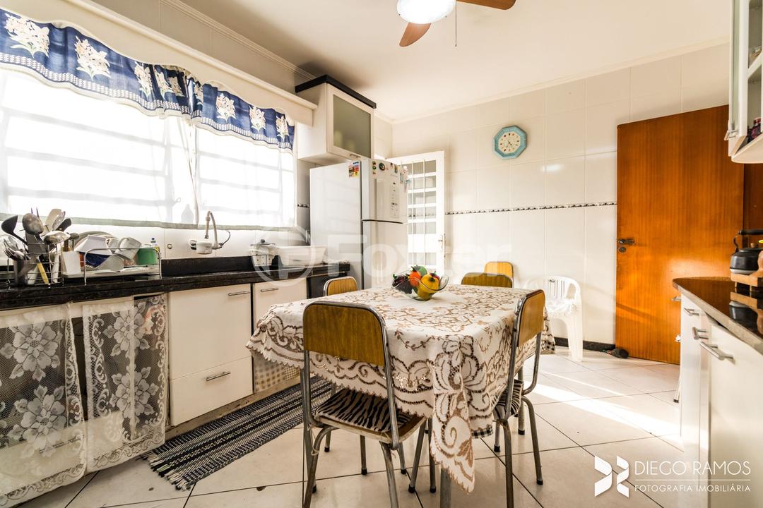 Casa à venda com 6 quartos, 220m² - Foto 26